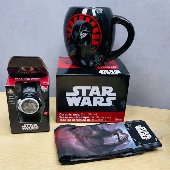 Star Wars 18 oz Ceramic Mug/ Watch/Socks Bundle Set - Picture 1 of 5